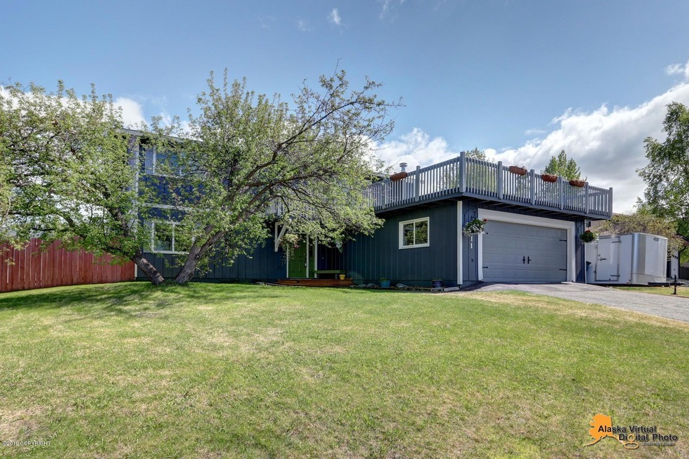 1811 State St, Anchorage, AK 99504 - photo 1