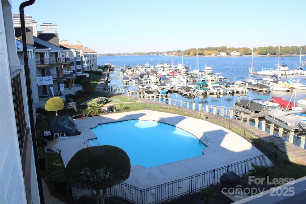 18749 Vineyard Point Ln unit 27, Cornelius, NC 28031 - photo 1