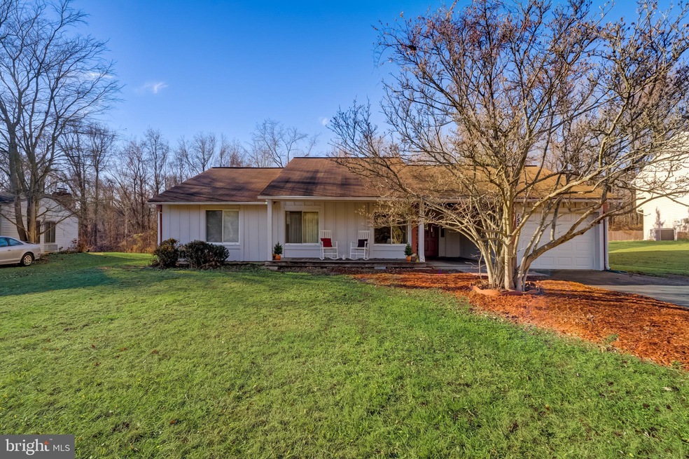 15217 Noblewood Ln, Bowie, MD 20716 - photo 1