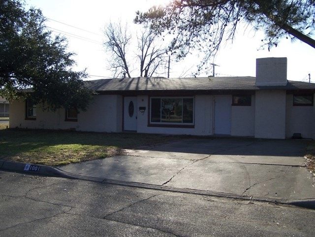 1001 Ainslee St, Midland, TX 79701 - photo 1
