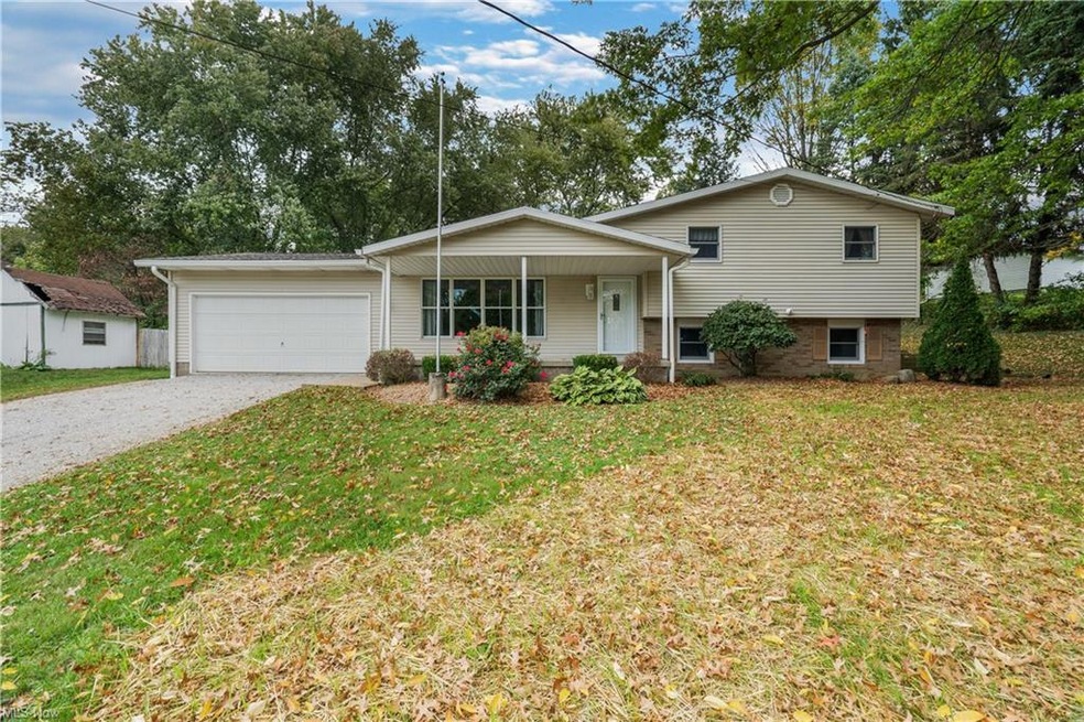 Welcome to 3075 Forestview!