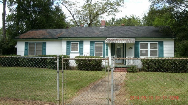 1703 Avalon Ave, Albany, GA 31707 - photo 1