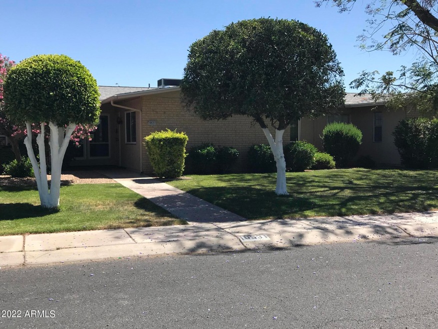 10531 W Highwood Ln, Sun City, AZ 85373 - photo 1