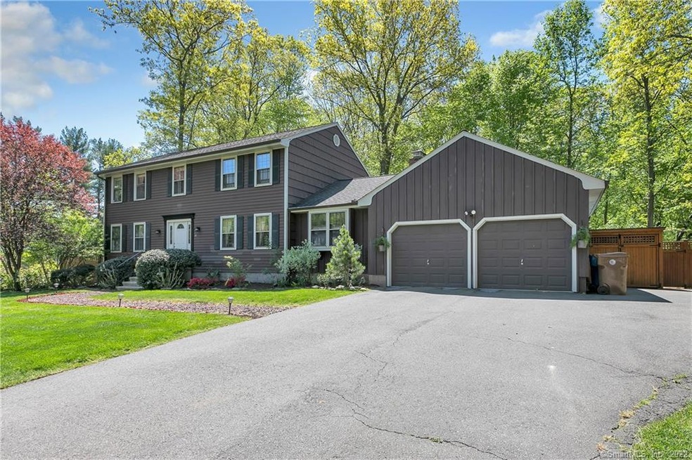 41 Honeybee Ln, Shelton, CT 06484 - photo 1