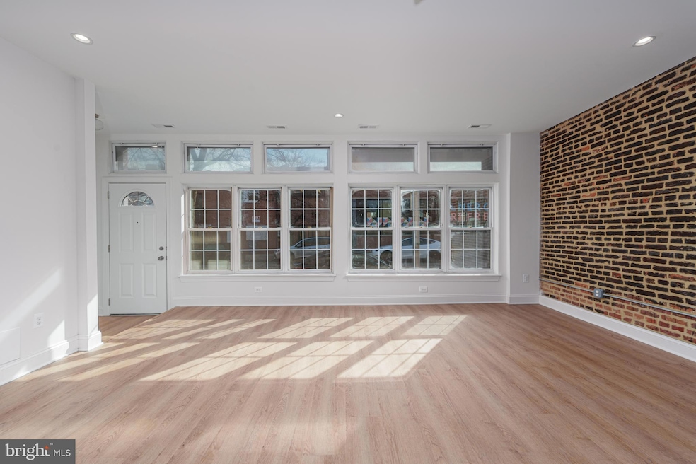 702 S Wolfe St unit 2, Baltimore, MD 21231 - photo 1