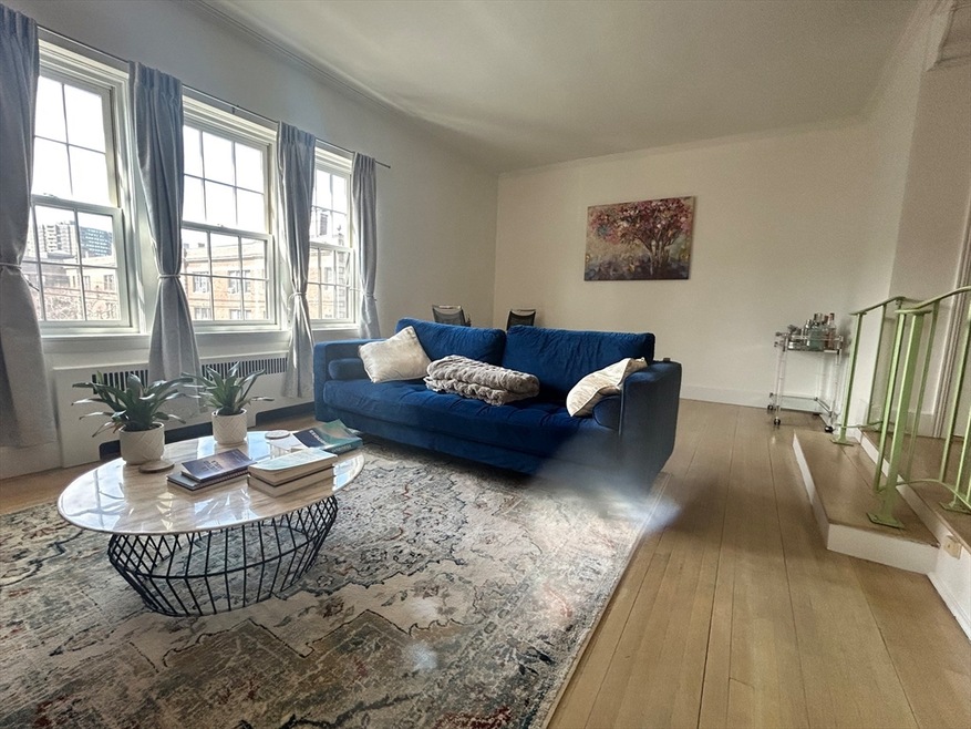 31 Park St unit 6, Brookline, MA 02446 - photo 1