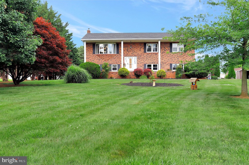 1359 State Line Rd, Greencastle, PA 17225 - photo 1