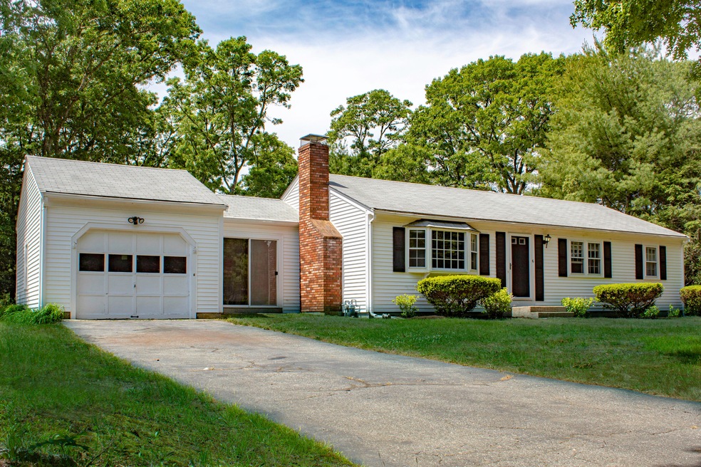 16 Carrie Lee's Way Front