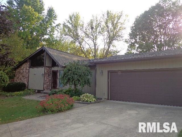 3306 N Elmwood Ave, Davenport, IA 52806 - photo 1