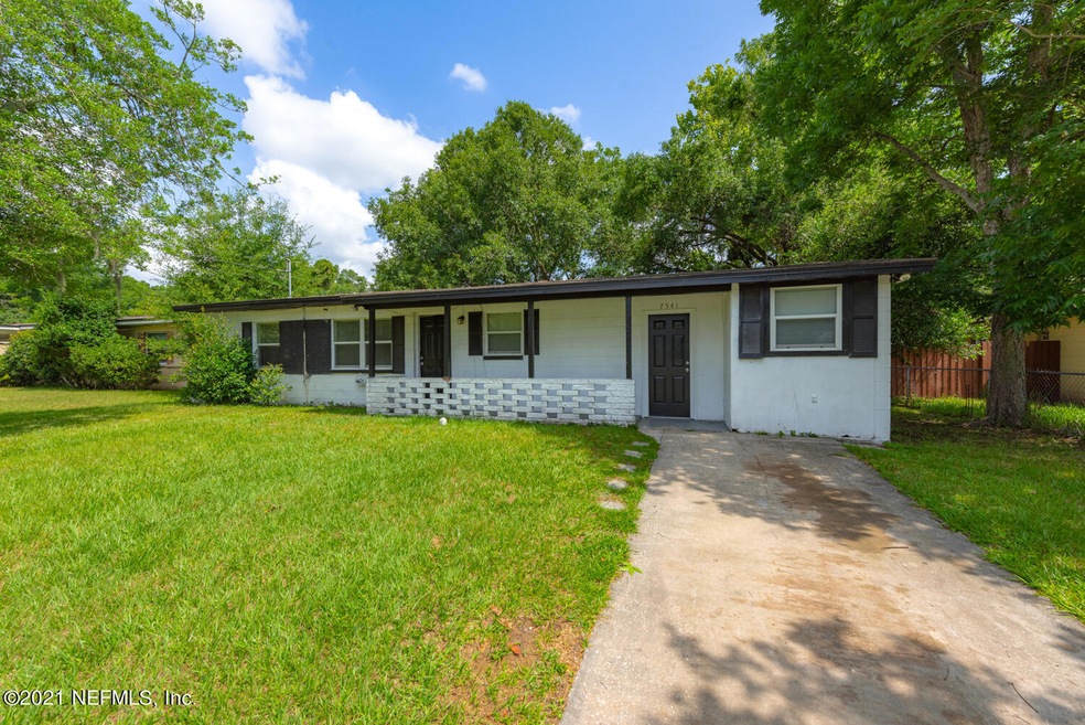 7541 Canaveral Rd, Jacksonville, FL 32210 - photo 1