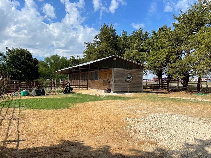 23612 Us Highway 377, Whitesboro, TX 76273 - photo 1