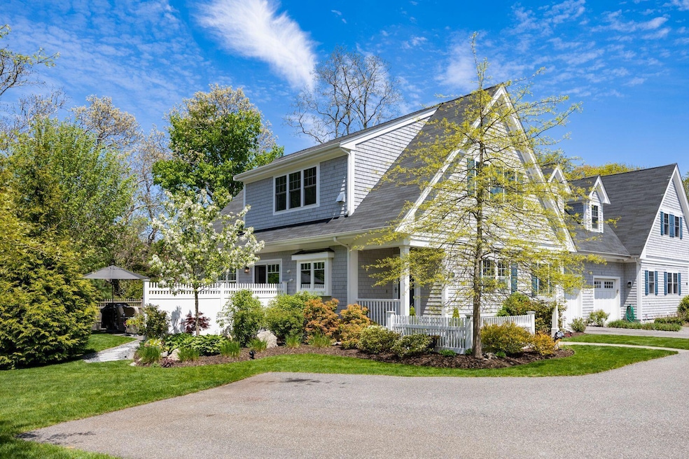 Sold $1,040,000 • Co-Listing Agent