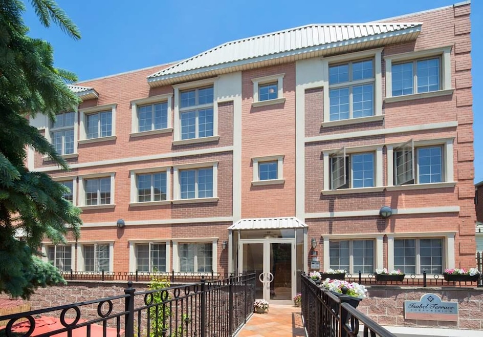 124 68th St unit 203, Guttenberg, NJ 07093 - photo 1