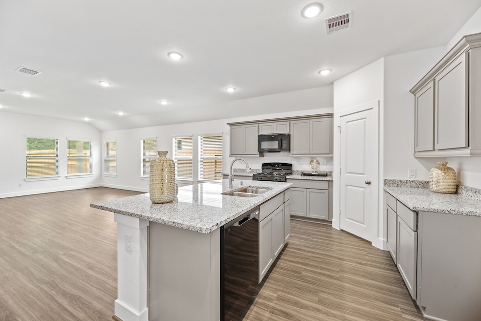 21632 Alberta Forest Cir, Magnolia, TX 77355 - photo 1