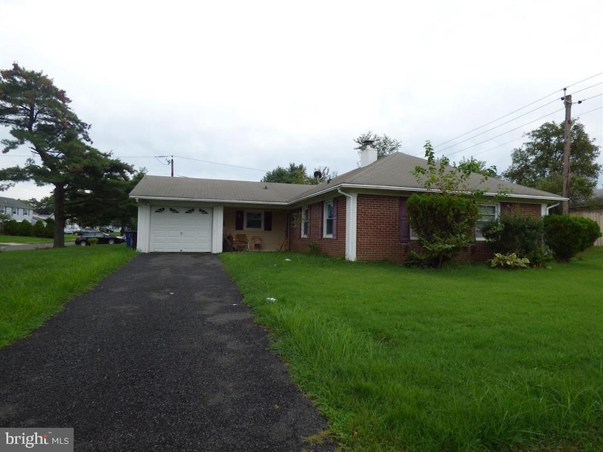 6 Pinetree Ln, Willingboro, NJ 08046 - photo 1