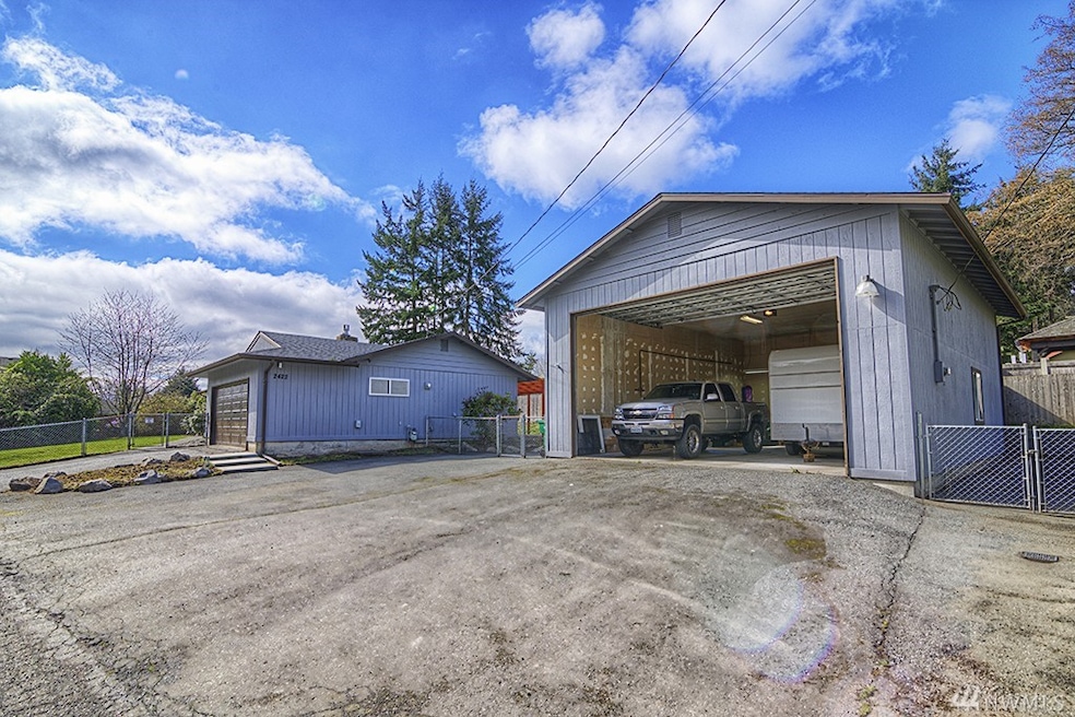 2422 236th St SW, Brier, WA 98036 - photo 1