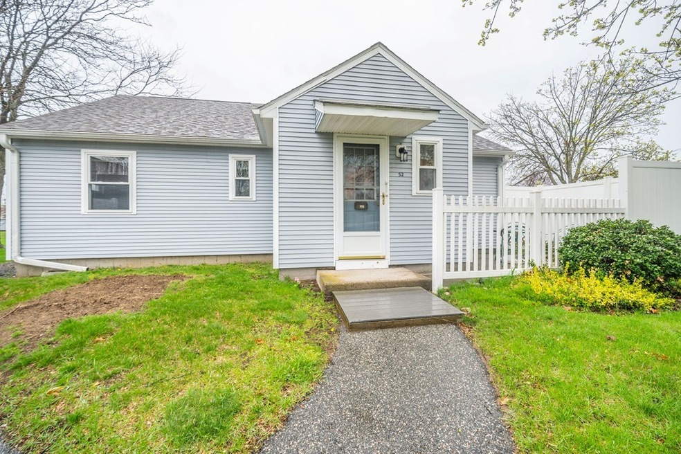 52 Andersen Rd, Chicopee, MA 01022 - photo 1