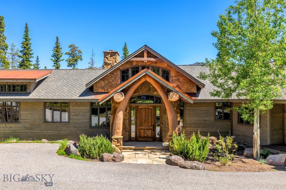 83 Peaks View Drive, Cowboy Heaven, Moonlight Basi