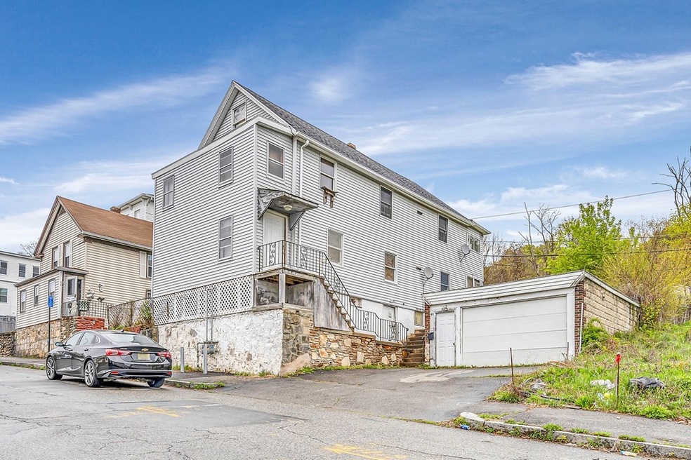 Sold $400,000 • Co-Listing Agent