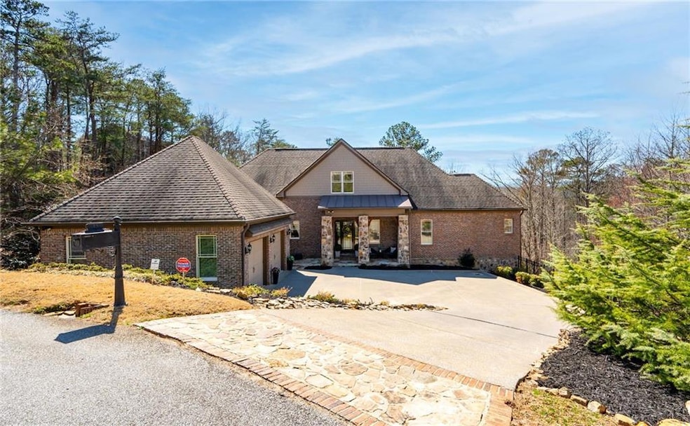 Welcome Home to Village at Waterside