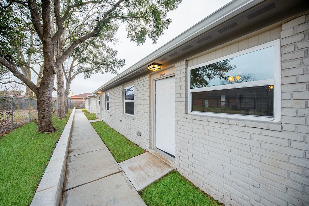Welcome Home to 5040 Mallow