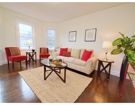 77 Woodlawn St unit 3, Jamaica Plain, MA 02130 - photo 1