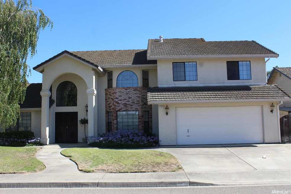 1943 Maiden Ln, Oakdale, CA 95361 - photo 1