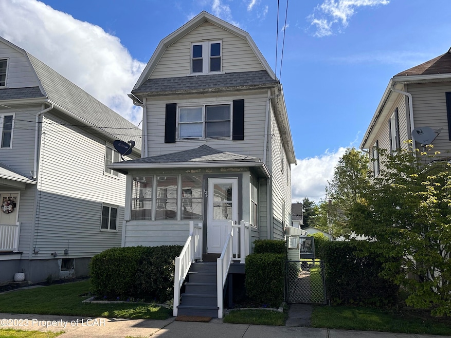 124 Church St, Kingston, PA 18704 - photo 1