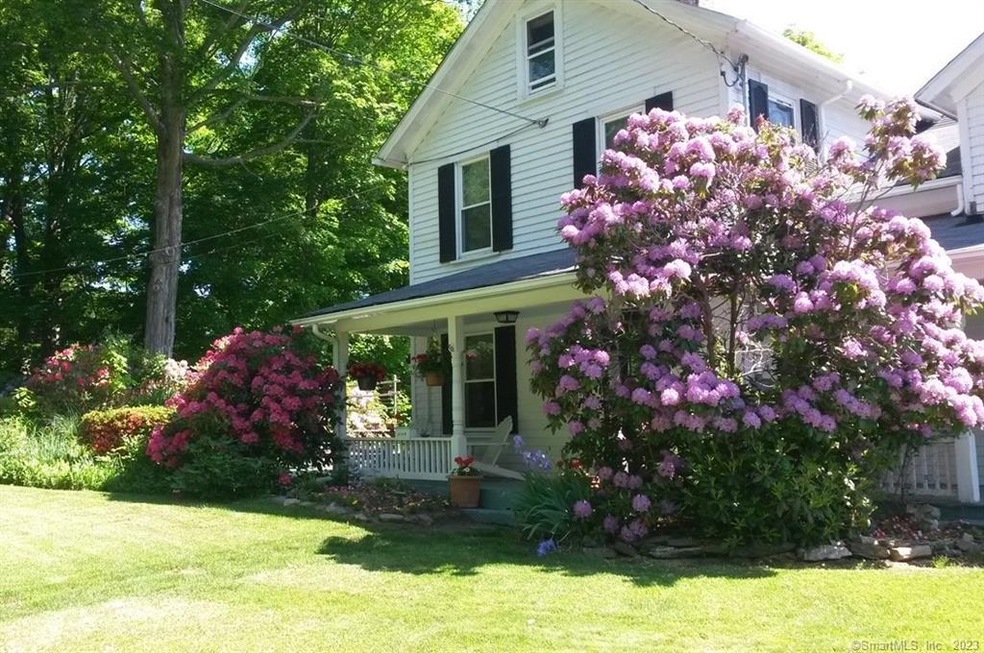 4 School St, Brookfield, CT 06804 - photo 1