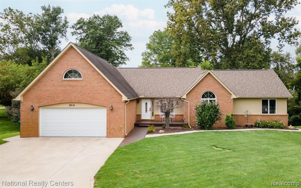 2814 Grouse Ln, Rochester, MI 48306 - photo 1