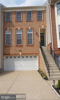 25832 Kirkwood Square, Chantilly, VA 20152 - photo 1