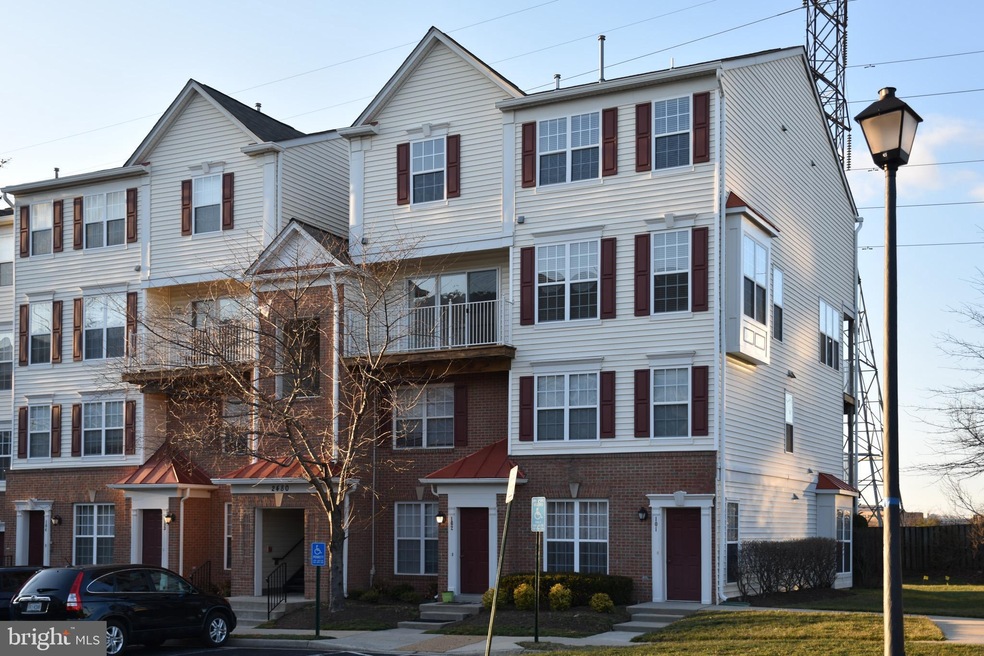 2480 Angeline Dr unit 301, Herndon, VA 20171 - photo 1