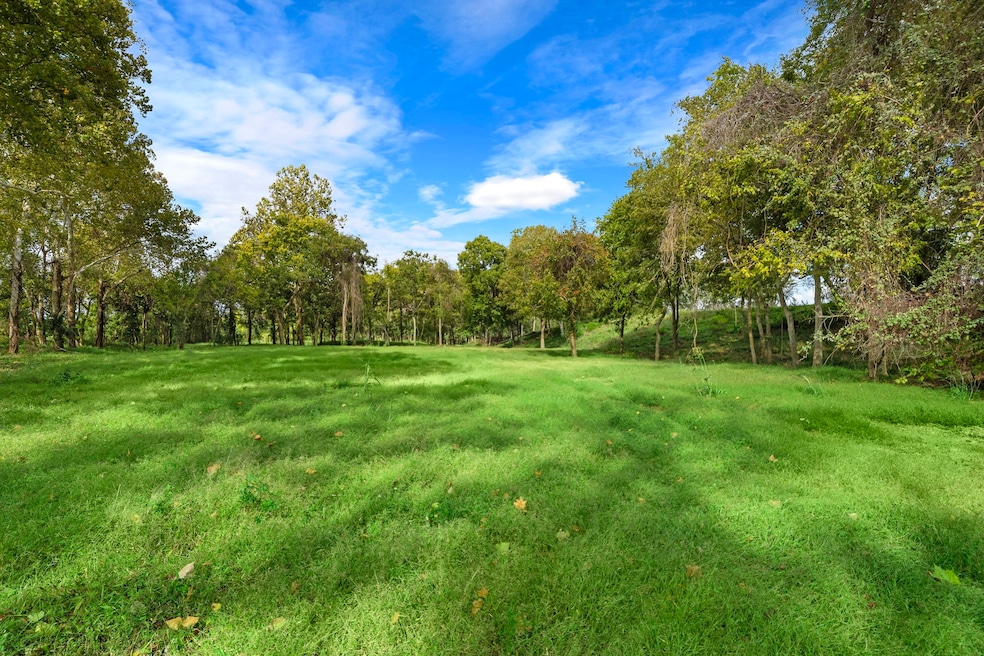 32911 Southern Manors Dr, Fulshear, TX 77441 - photo 1