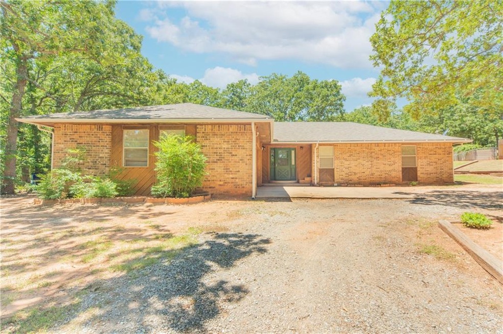 20802 Juanita Ln, Tecumseh, OK 74873 - photo 1