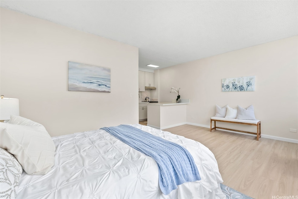 Kapiolani Terrace unit 1613, Honolulu, HI 96814 - photo 1