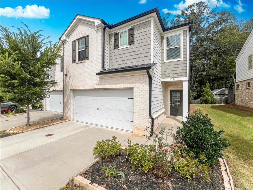 1094 Arrowlake Rd, Marietta, GA 30064 - photo 1