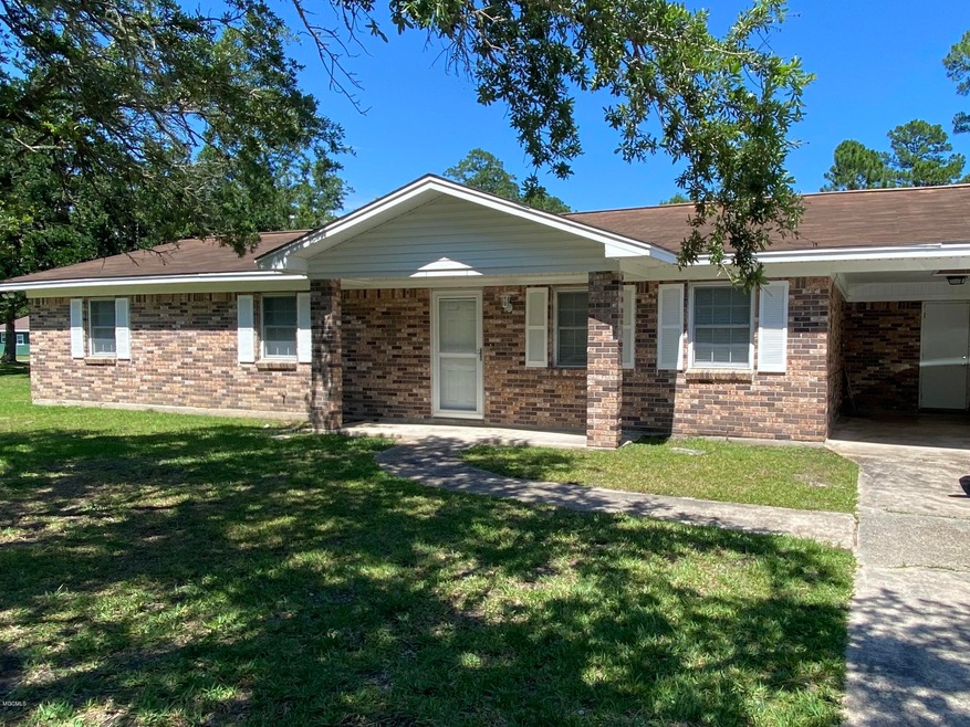 326 Menge ave pic 1