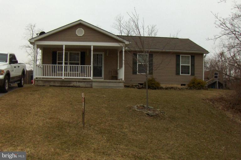 25335 Cherry Ln, Cascade, MD 21719 - photo 1