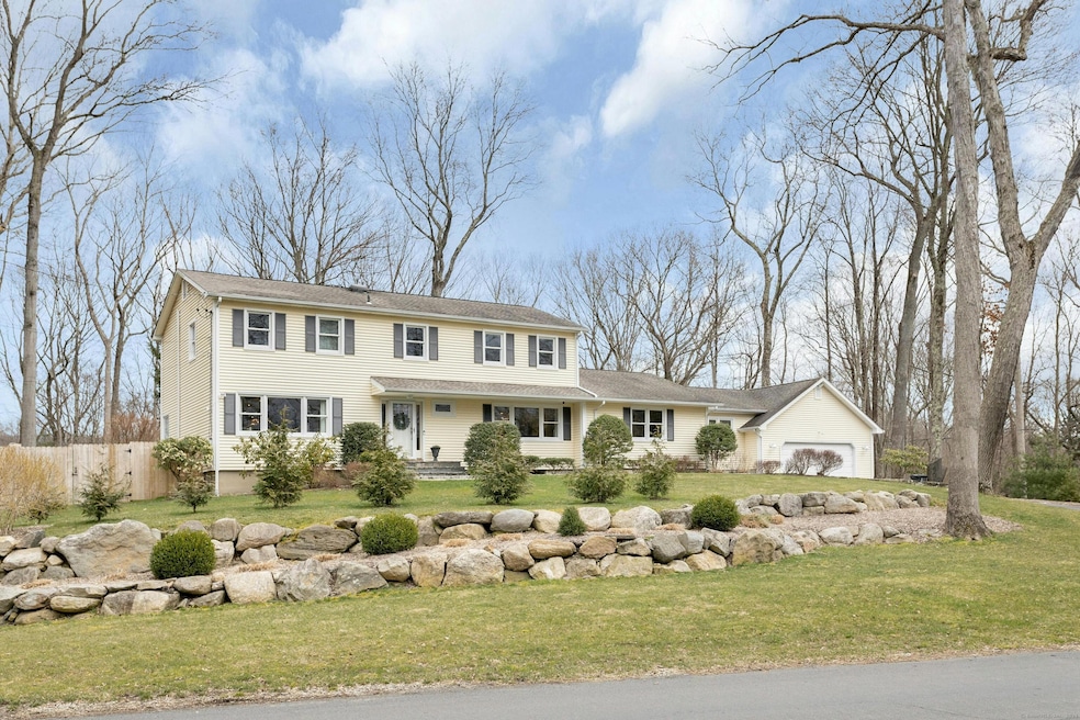 Sold $1,025,000 • Co-Listing Agent