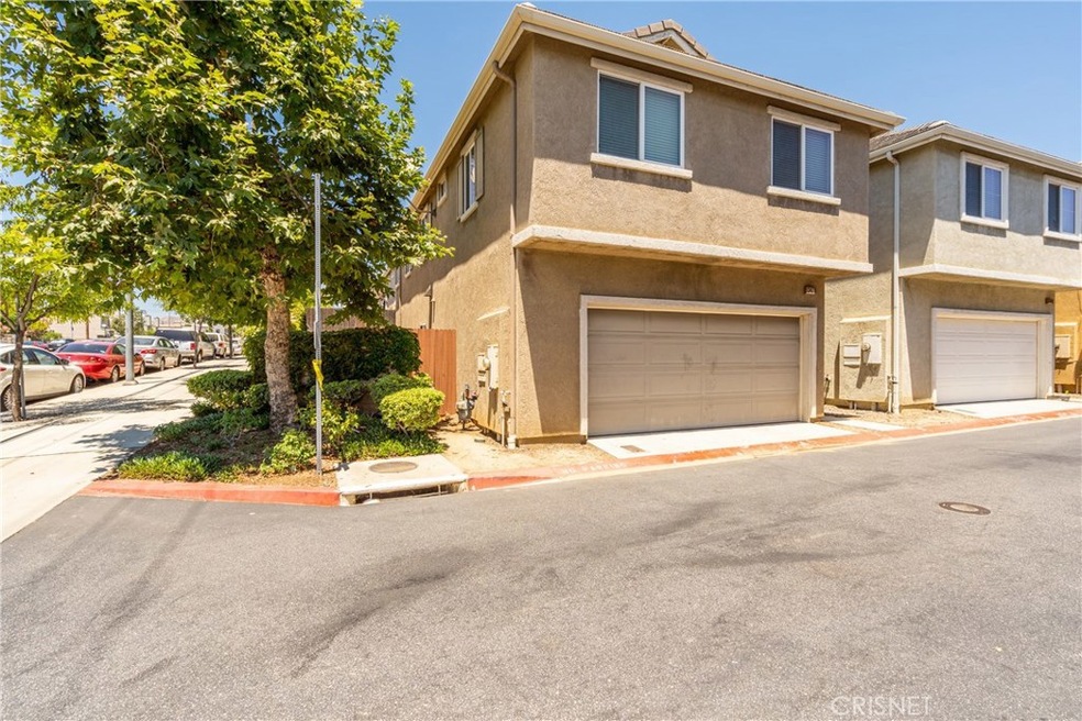 13471 Sunny Palms Ln, Sylmar, CA 91342 - photo 1