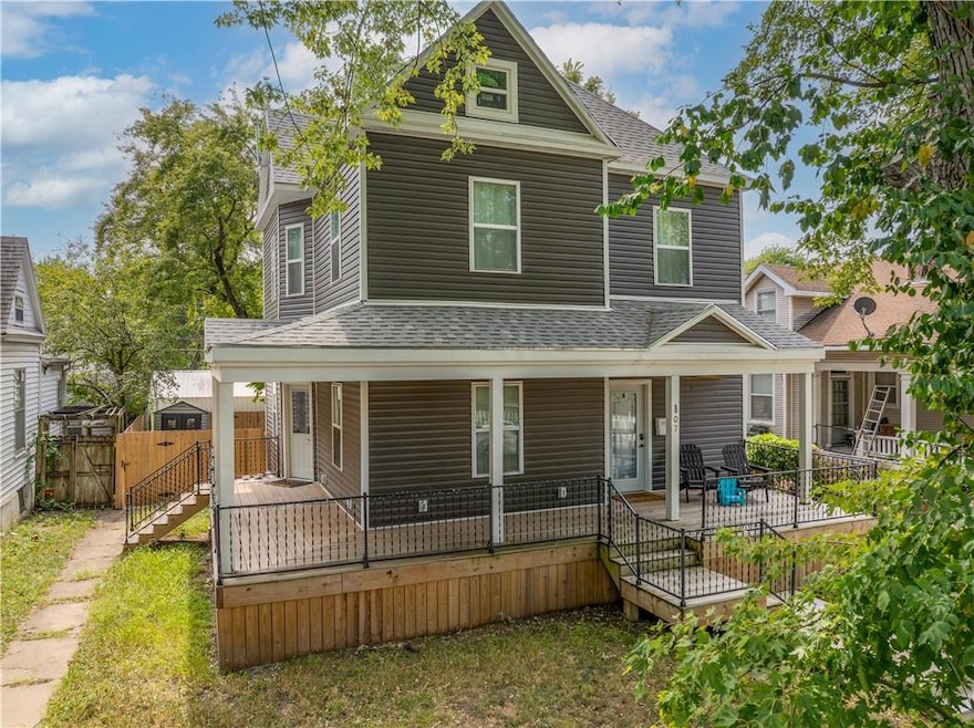 807 W 7th St, Sedalia, MO 65301 - photo 1