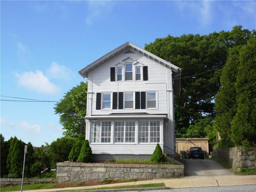 10 Bulkeley Place unit 3, New London, CT 06320 - photo 1