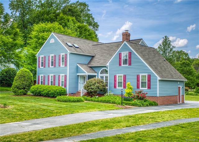 2420 square foot Vinyl sided 2 story Transitional.