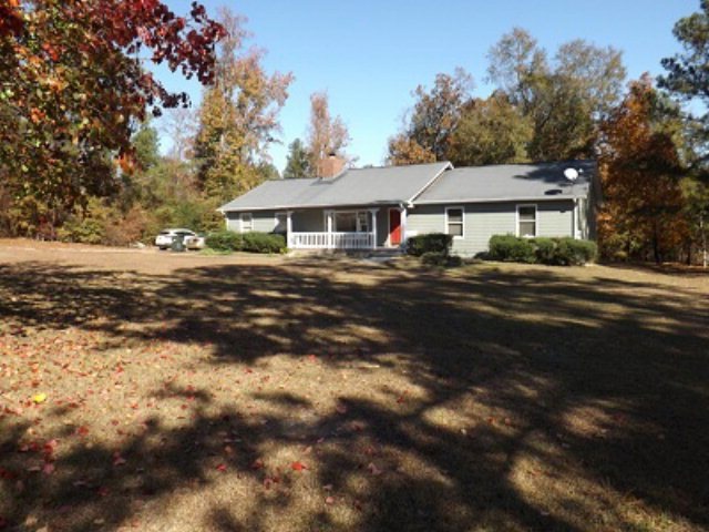 2584 Pineworth Rd, Macon, GA 31216 - photo 1