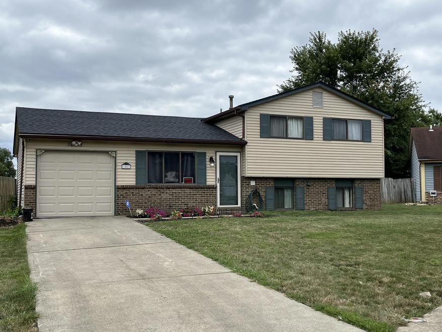 3083 Falcon Bridge Dr, Columbus, OH 43232 - photo 1