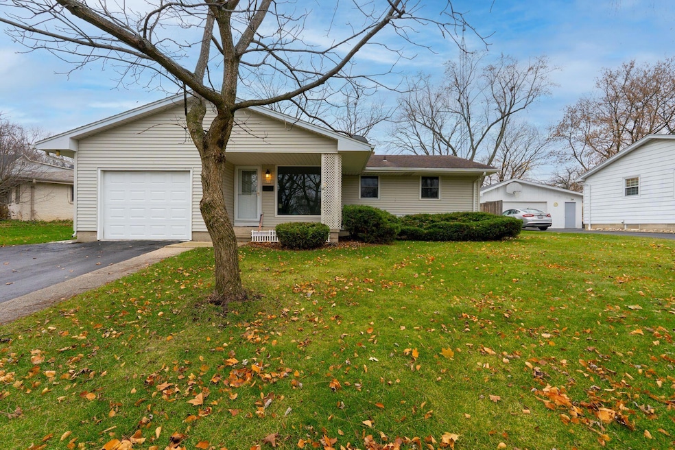 449 Lewis St, Burlington, WI 53105 - photo 1