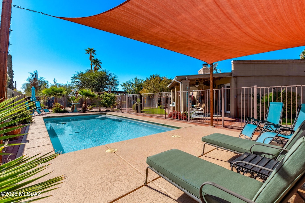 8866 E 27th St, Tucson, AZ 85710 - photo 1