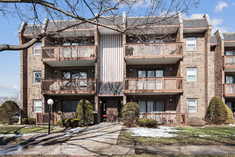 3716 215th St unit 201, Matteson, IL 60443 - photo 1
