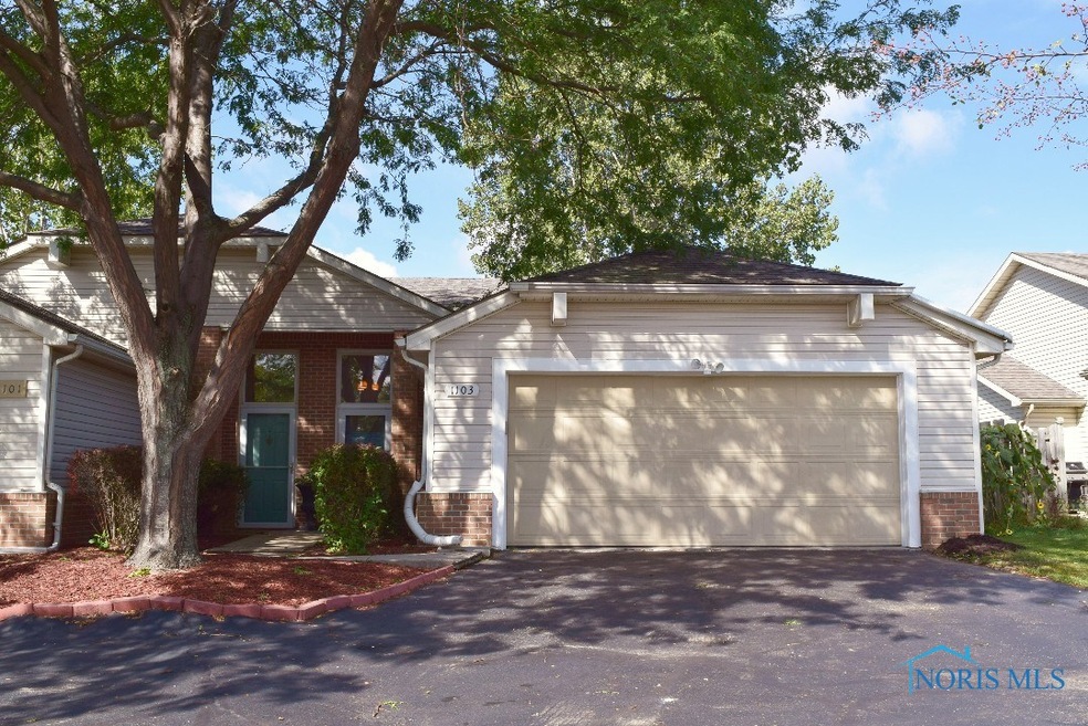 Updated, painted, fresh and clean condo in InverWe