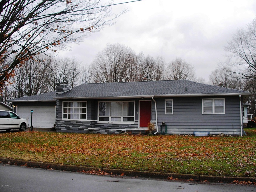 501 N Douglas 024